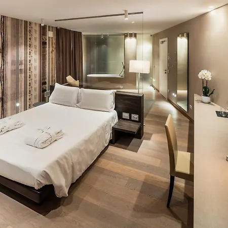 Astor 4*