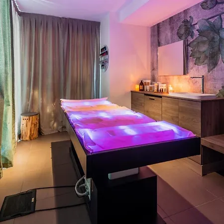 מלון Astor בלונו