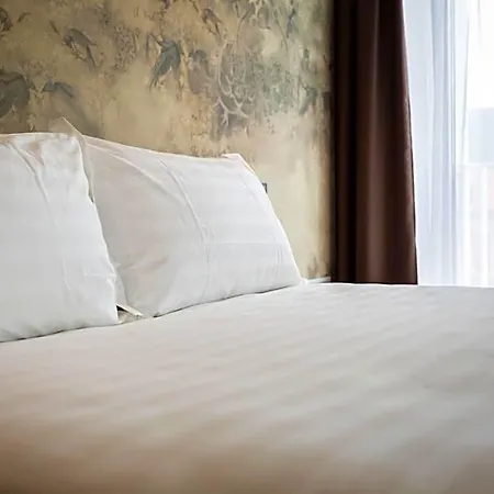 Astor Hotel
