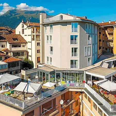 Astor Hotel 4*