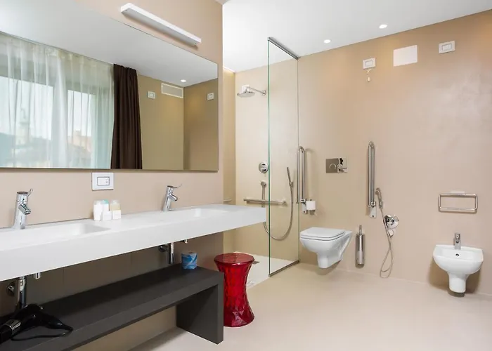 Отель Astor Беллуно